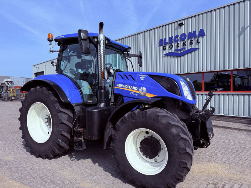 New Holland T7.245 AC STAGE V - جرار: صورة 2 New Holland T7.245 AC STAGE V - جرار: صورة 2