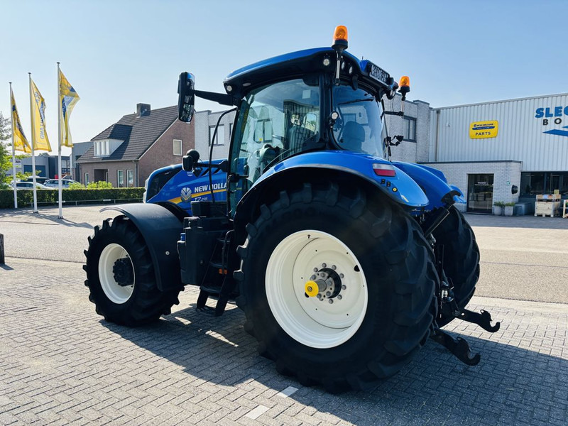 New Holland T7.245 AC Stage V + RTK - جرار: صورة 2 New Holland T7.245 AC Stage V + RTK - جرار: صورة 2