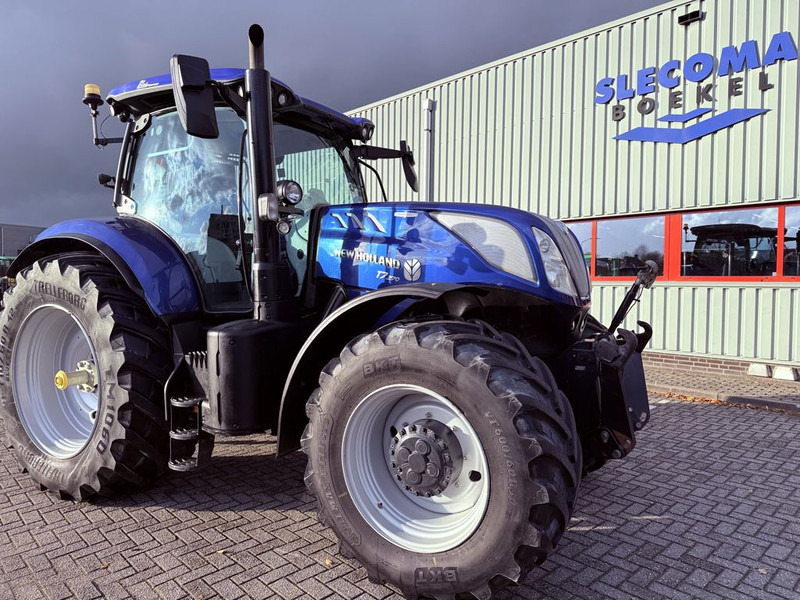 New Holland T7.270 AC Stage V Blue Power - جرار: صورة 3 New Holland T7.270 AC Stage V Blue Power - جرار: صورة 3