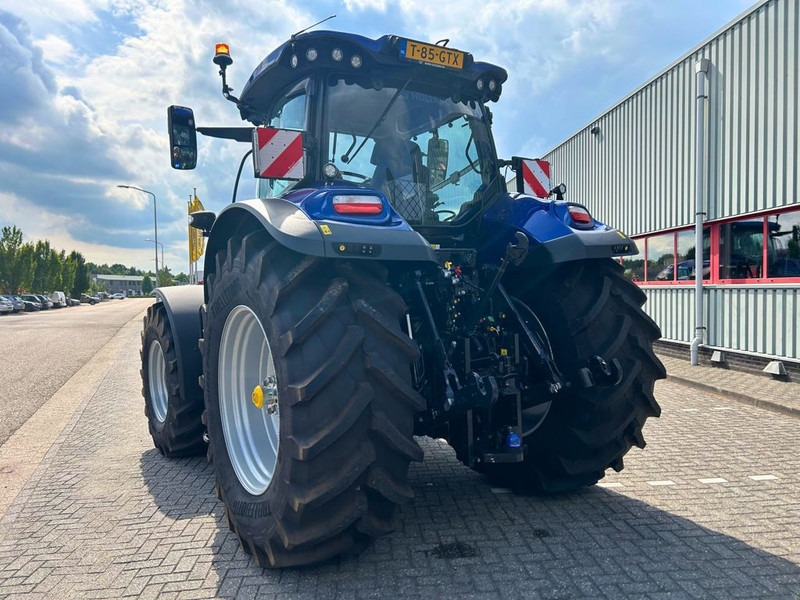 New Holland T7.300 AC New Gen Blue Power DEMO - جرار: صورة 3 New Holland T7.300 AC New Gen Blue Power DEMO - جرار: صورة 3
