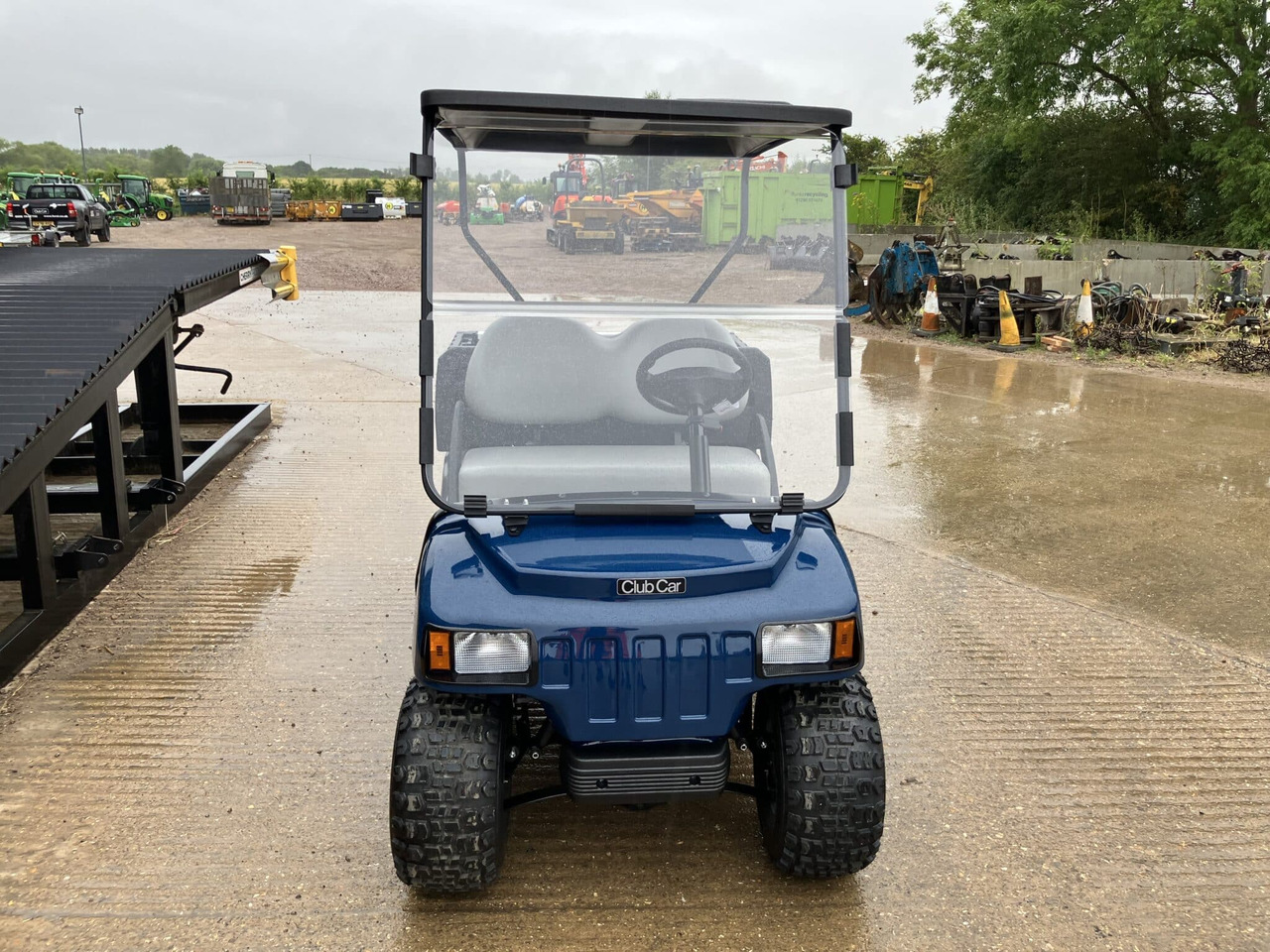 Club Car Carryall 100 Utility Vehicle - مركبة لجميع التضاريس: صورة 3 Club Car Carryall 100 Utility Vehicle - مركبة لجميع التضاريس: صورة 3