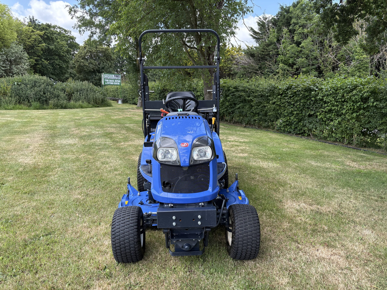 Iseki SXG326+ Commercial Cut & Collect - جزازة أعشاب الحدائق: صورة 3 Iseki SXG326+ Commercial Cut & Collect - جزازة أعشاب الحدائق: صورة 3