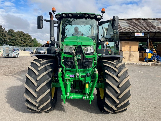 JOHN DEERE 6155R - جرار: صورة 4 JOHN DEERE 6155R - جرار: صورة 4