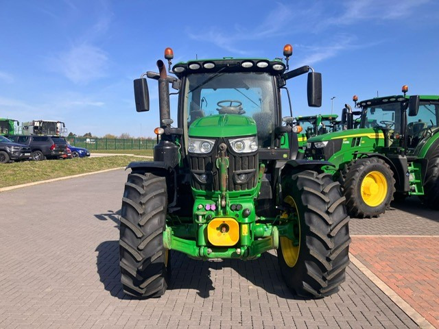 JOHN DEERE 6155R - جرار: صورة 2 JOHN DEERE 6155R - جرار: صورة 2
