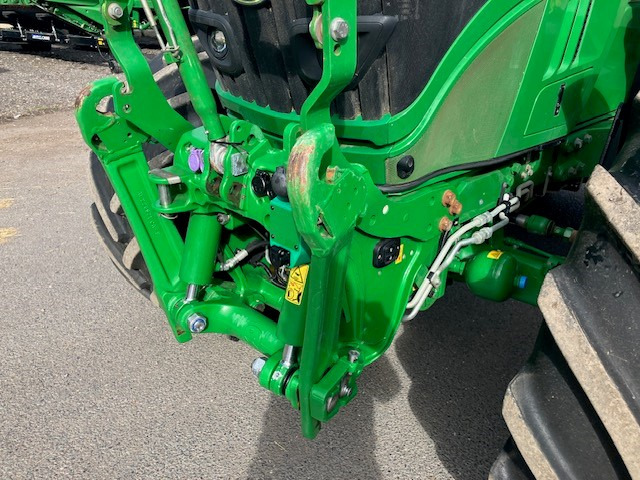 JOHN DEERE 6155R - جرار: صورة 3 JOHN DEERE 6155R - جرار: صورة 3
