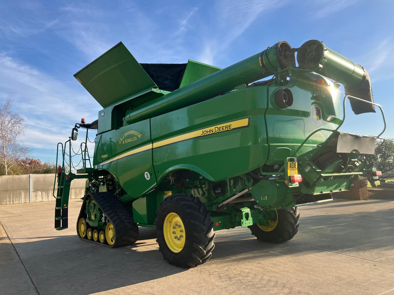 JOHN DEERE S685 TM - حصادة موحَّدة: صورة 3 JOHN DEERE S685 TM - حصادة موحَّدة: صورة 3