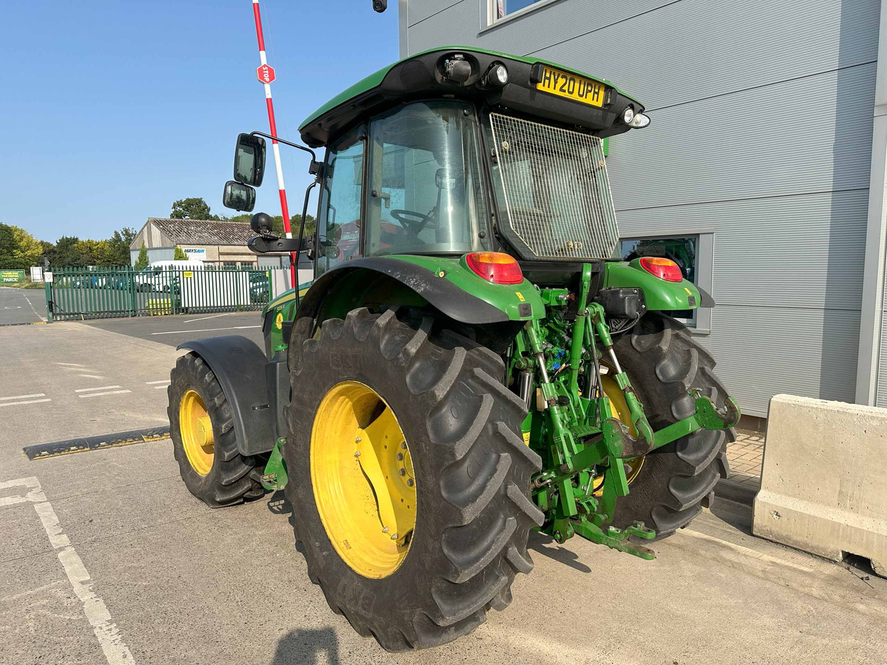 John Deere 5125R - جرار: صورة 3 John Deere 5125R - جرار: صورة 3