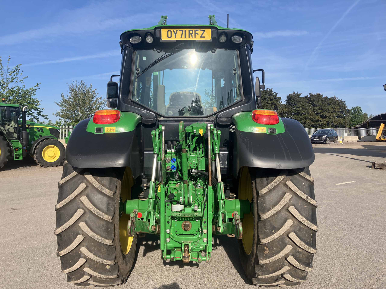 John Deere 6120M - جرار: صورة 4 John Deere 6120M - جرار: صورة 4