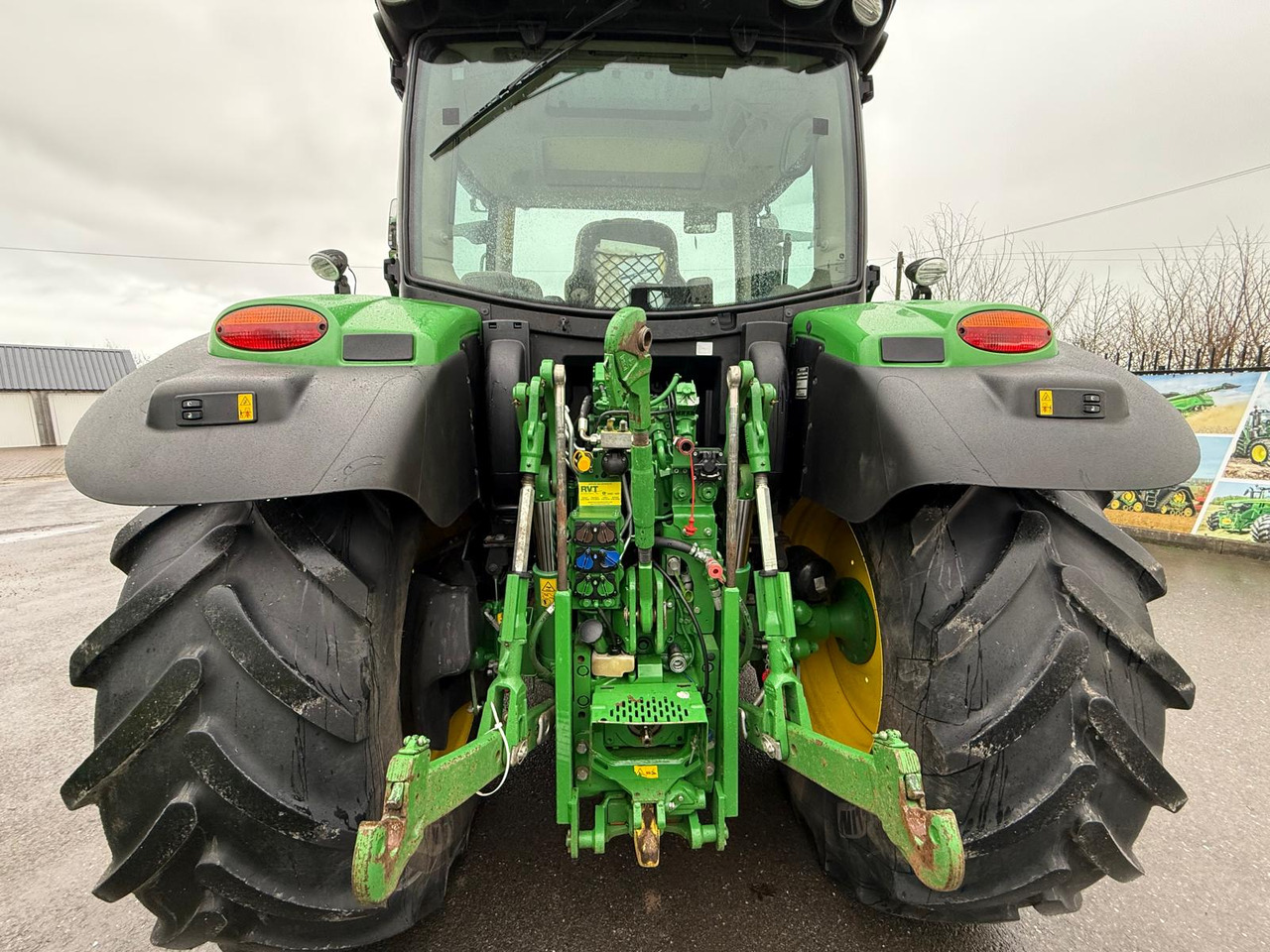 John Deere 6135R - جرار: صورة 5 John Deere 6135R - جرار: صورة 5