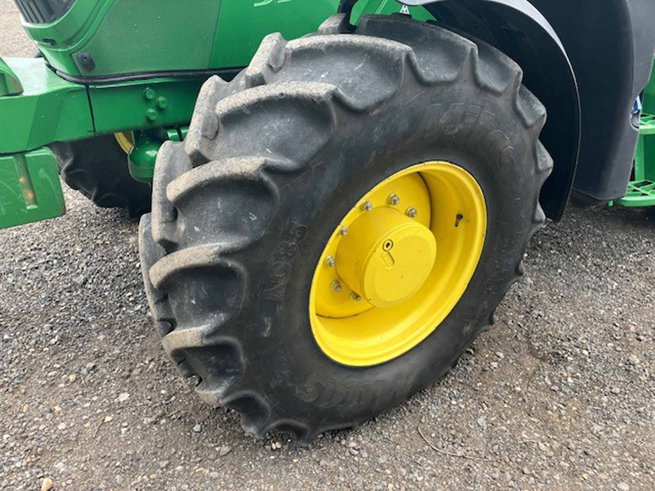 John Deere 6145M - جرار: صورة 2 John Deere 6145M - جرار: صورة 2