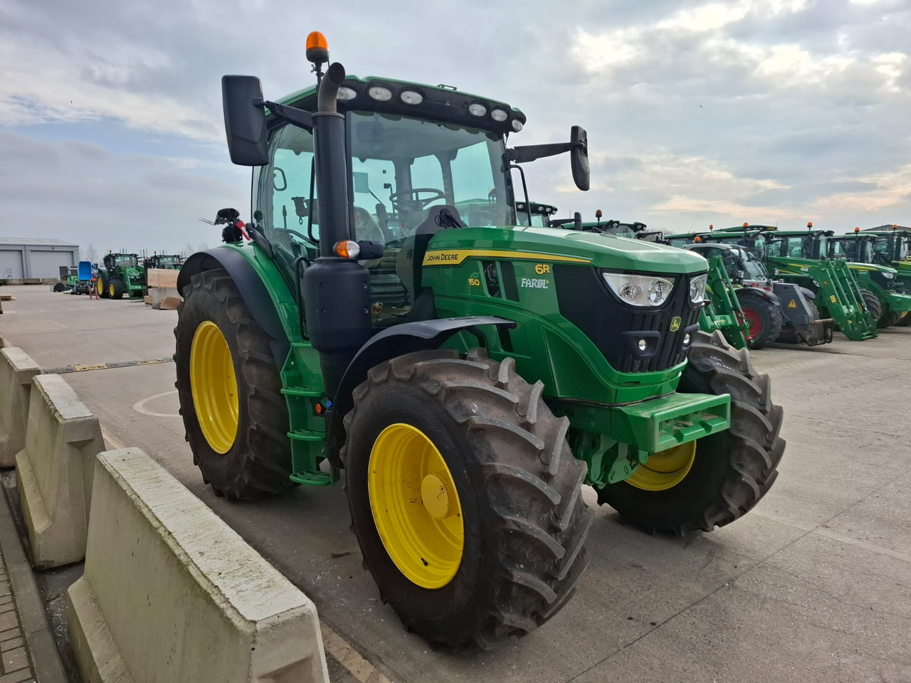 John Deere 6R 150 - جرار: صورة 2 John Deere 6R 150 - جرار: صورة 2