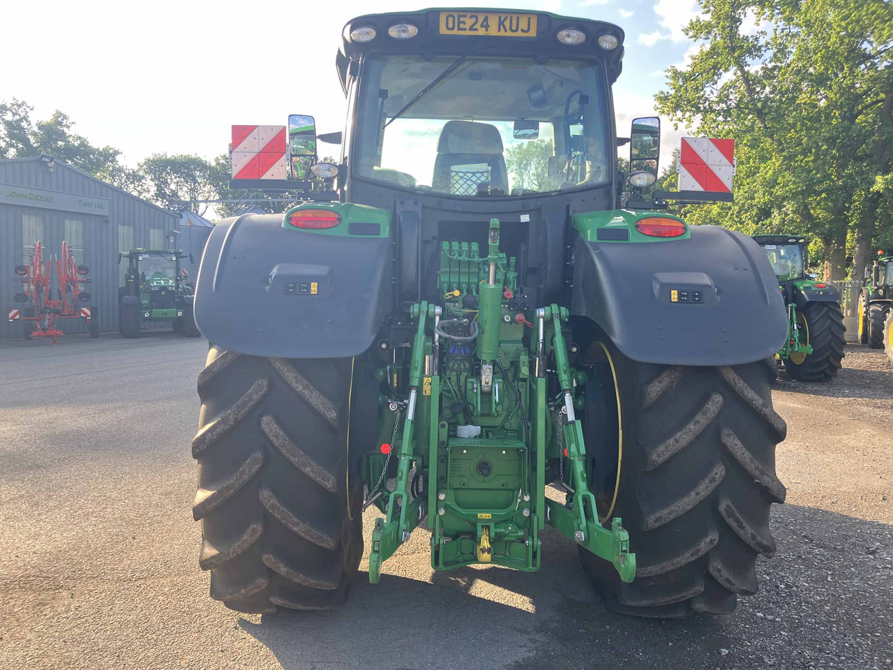 John Deere 6R 250 - جرار: صورة 4 John Deere 6R 250 - جرار: صورة 4