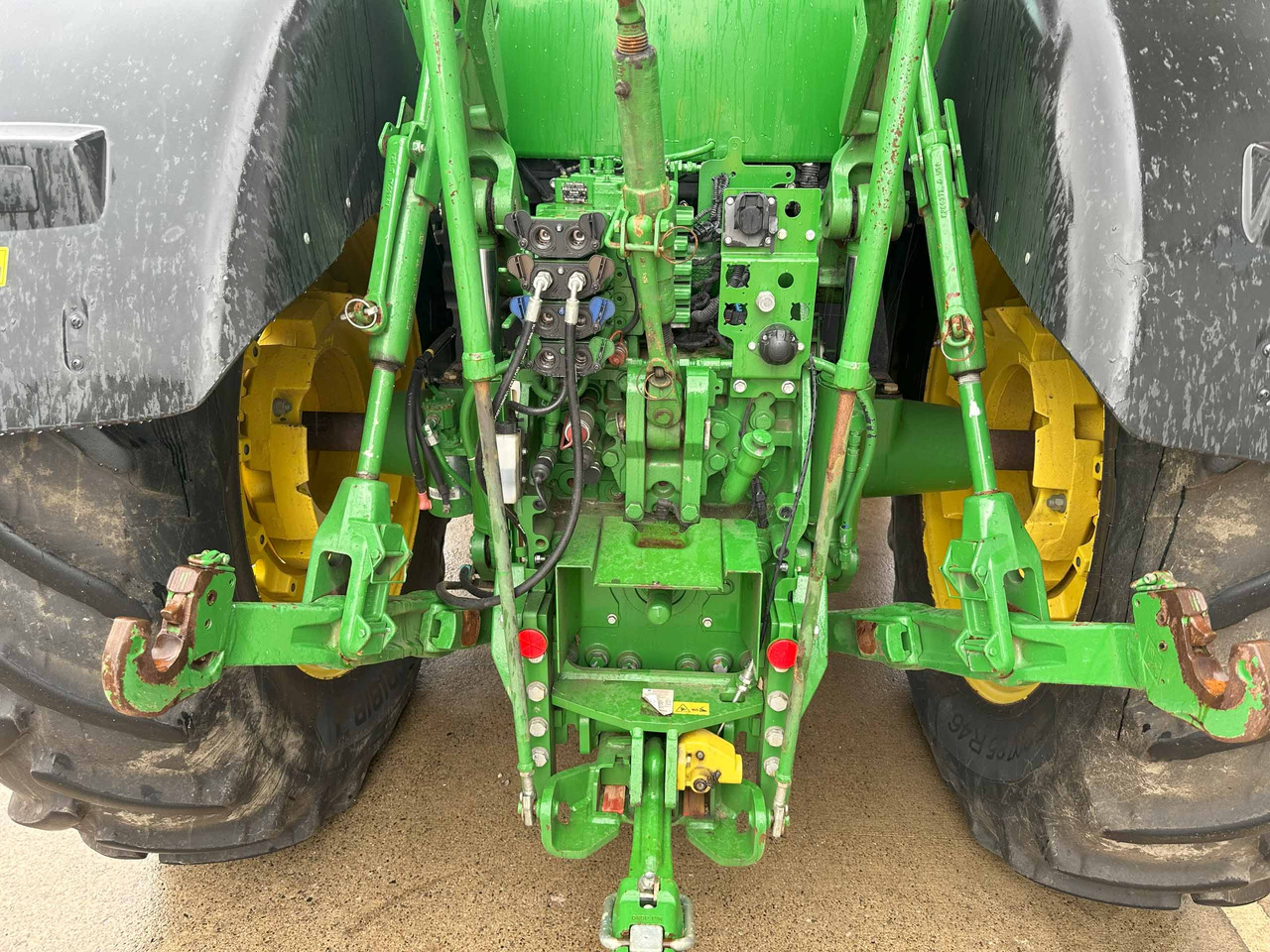 John Deere 7230R - جرار: صورة 5 John Deere 7230R - جرار: صورة 5