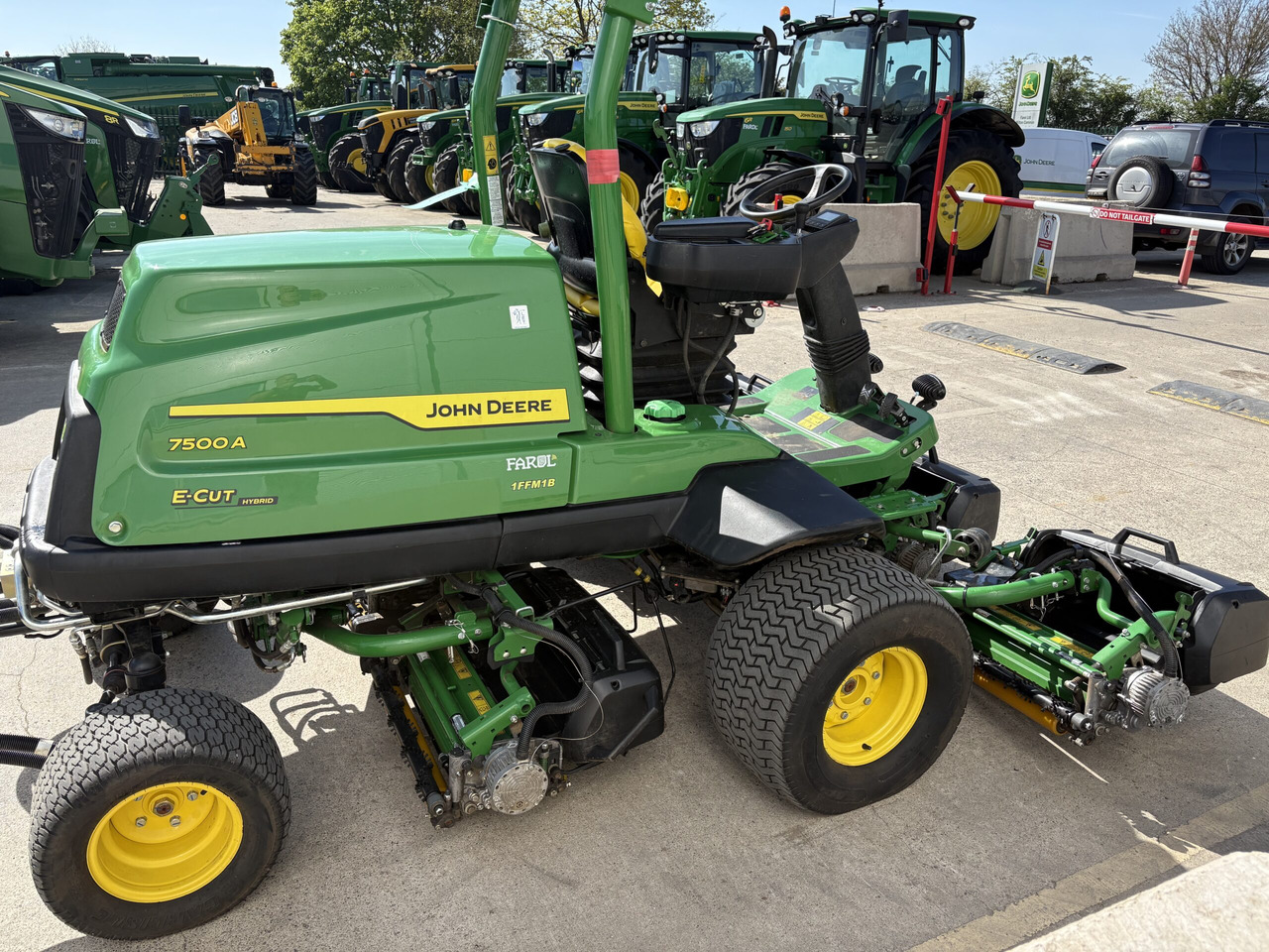 John Deere 7500A E-Cut - جزازة أعشاب الحدائق: صورة 3 John Deere 7500A E-Cut - جزازة أعشاب الحدائق: صورة 3