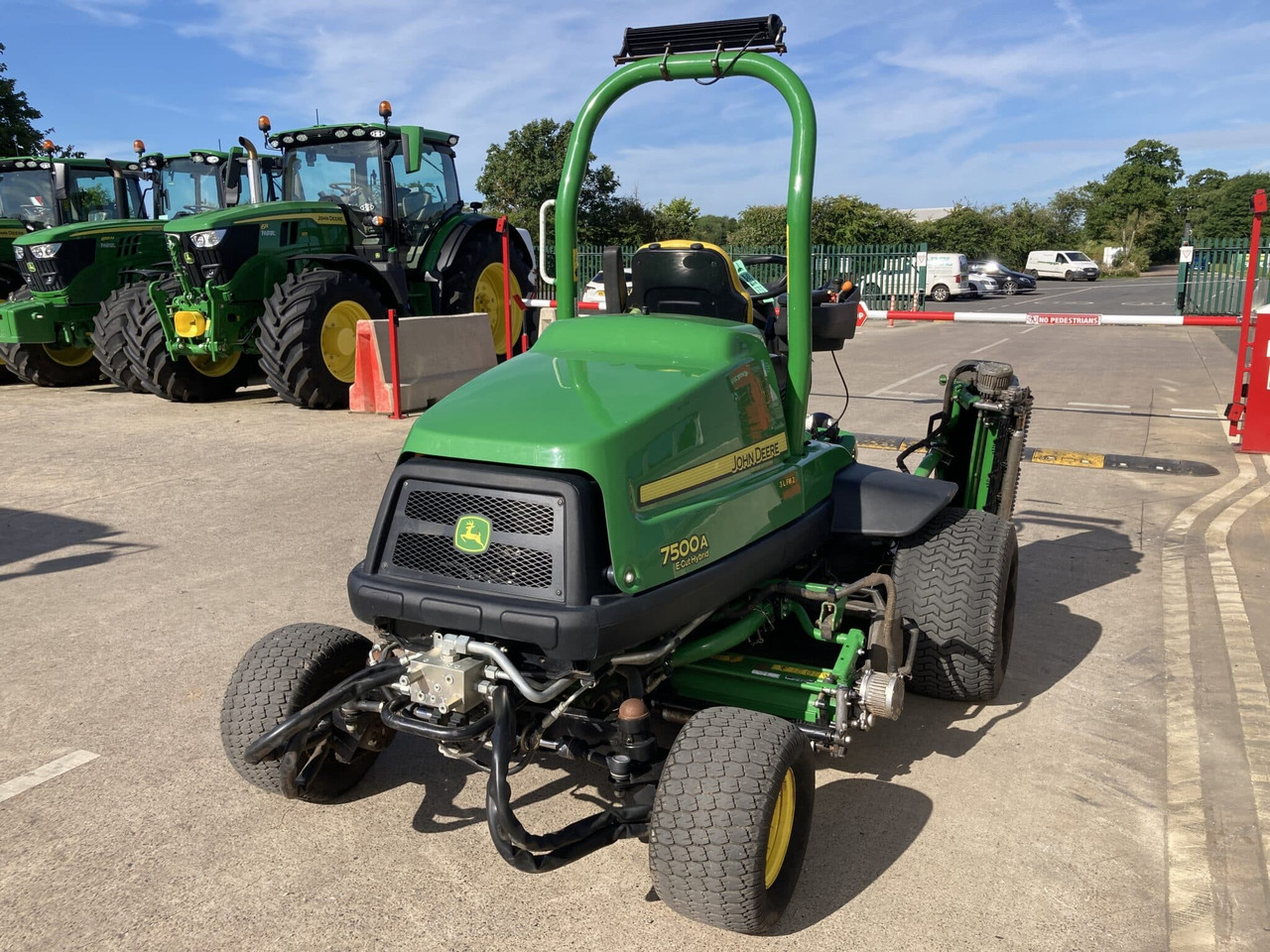 John Deere 7500AE Fairway Mower - جزازة أعشاب الحدائق: صورة 5 John Deere 7500AE Fairway Mower - جزازة أعشاب الحدائق: صورة 5