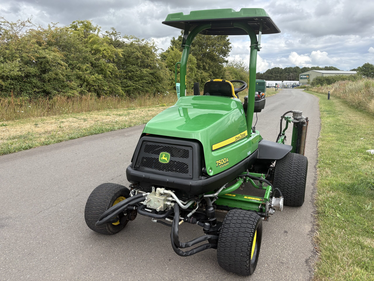John Deere 7500AE Fairway Mower - جزازة أعشاب الحدائق: صورة 4 John Deere 7500AE Fairway Mower - جزازة أعشاب الحدائق: صورة 4