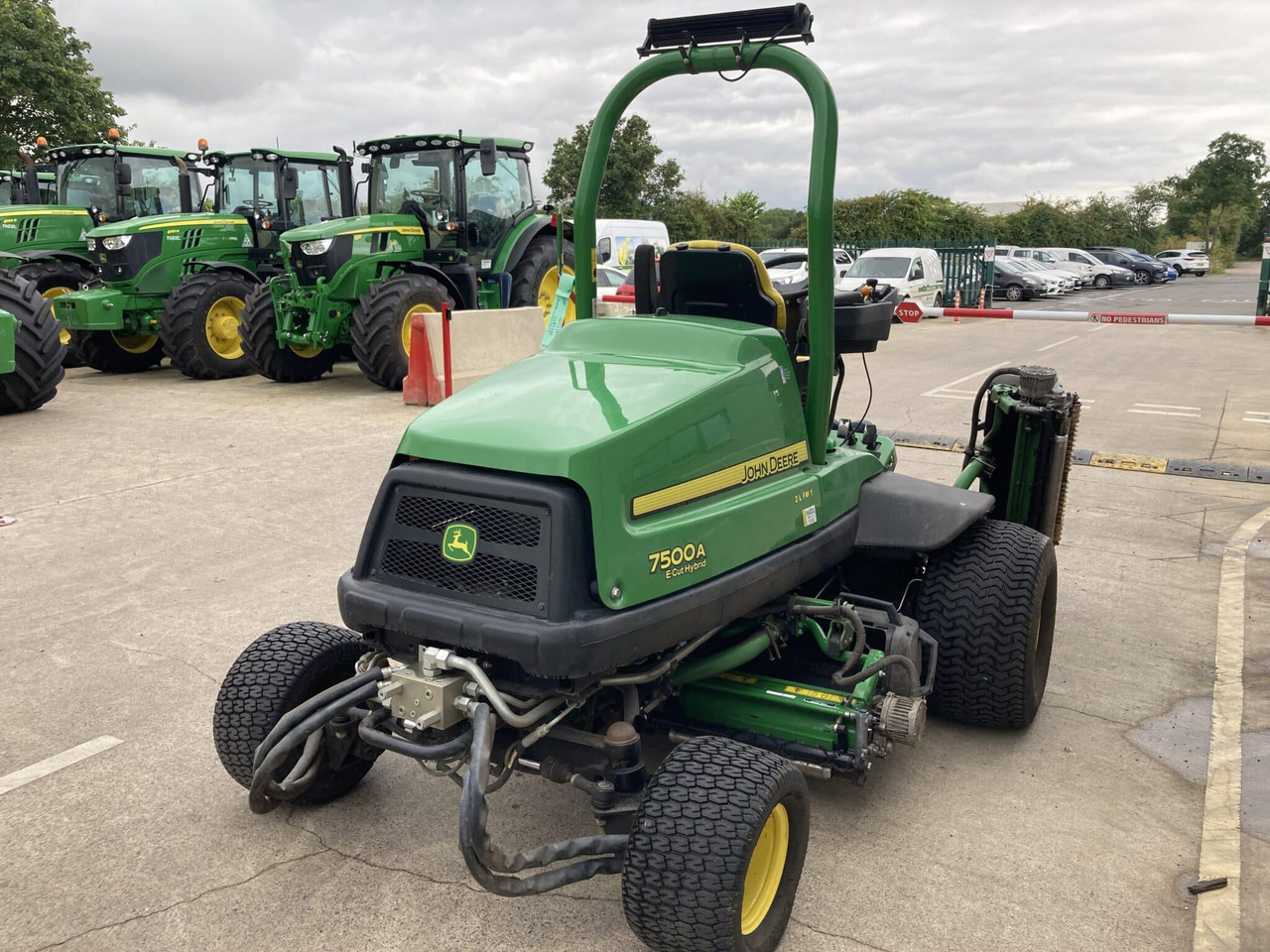 John Deere 7500AE light weight fairway mower - جزازة أعشاب الحدائق: صورة 5 John Deere 7500AE light weight fairway mower - جزازة أعشاب الحدائق: صورة 5