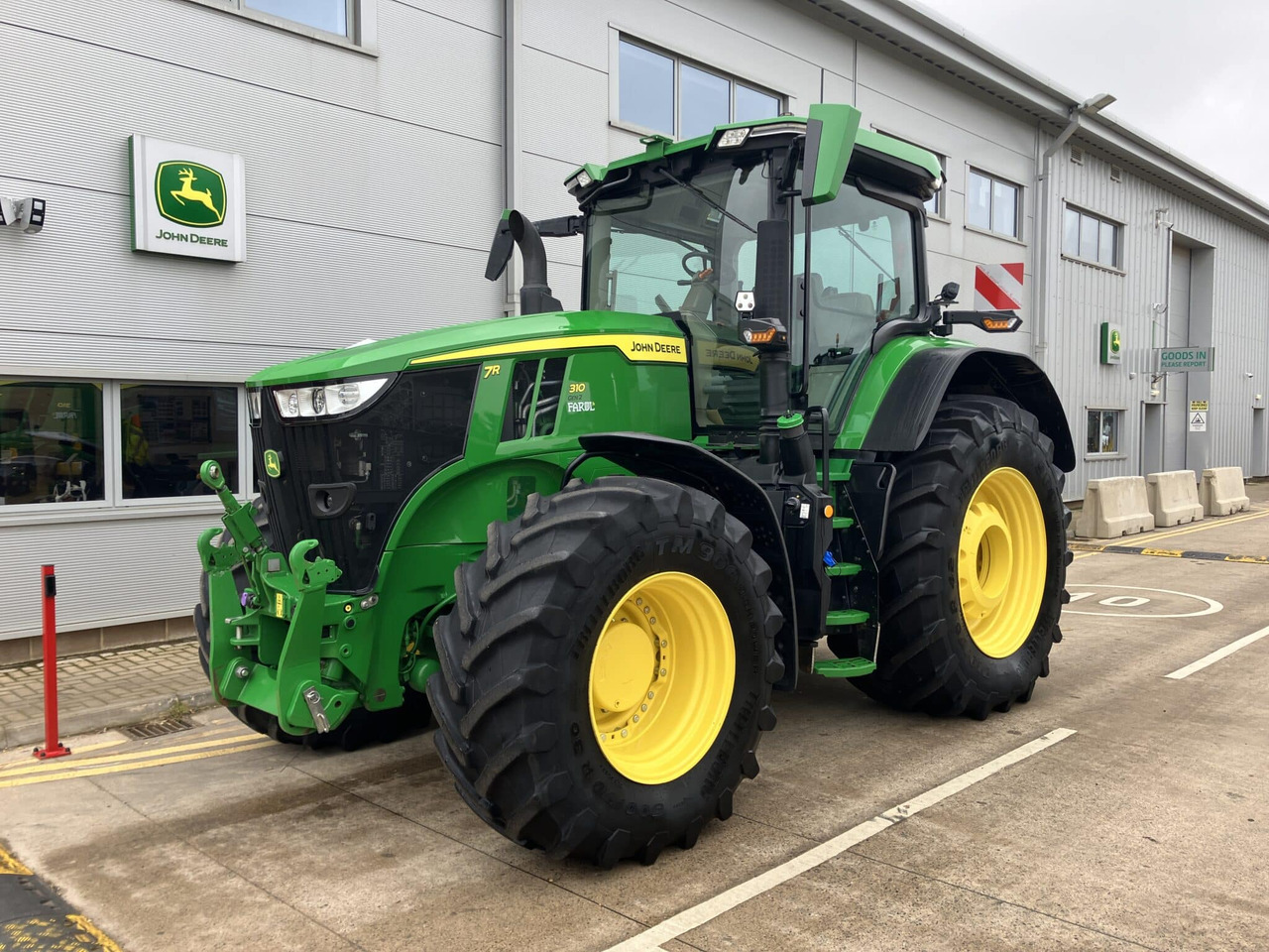 John Deere 7R 310 - جرار: صورة 1 John Deere 7R 310 - جرار: صورة 1