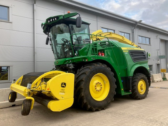 John Deere 8500i - حصادة الأعلاف: صورة 1 John Deere 8500i - حصادة الأعلاف: صورة 1