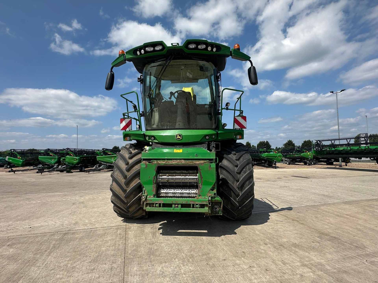 John Deere 9700i - حصادة الأعلاف: صورة 3 John Deere 9700i - حصادة الأعلاف: صورة 3