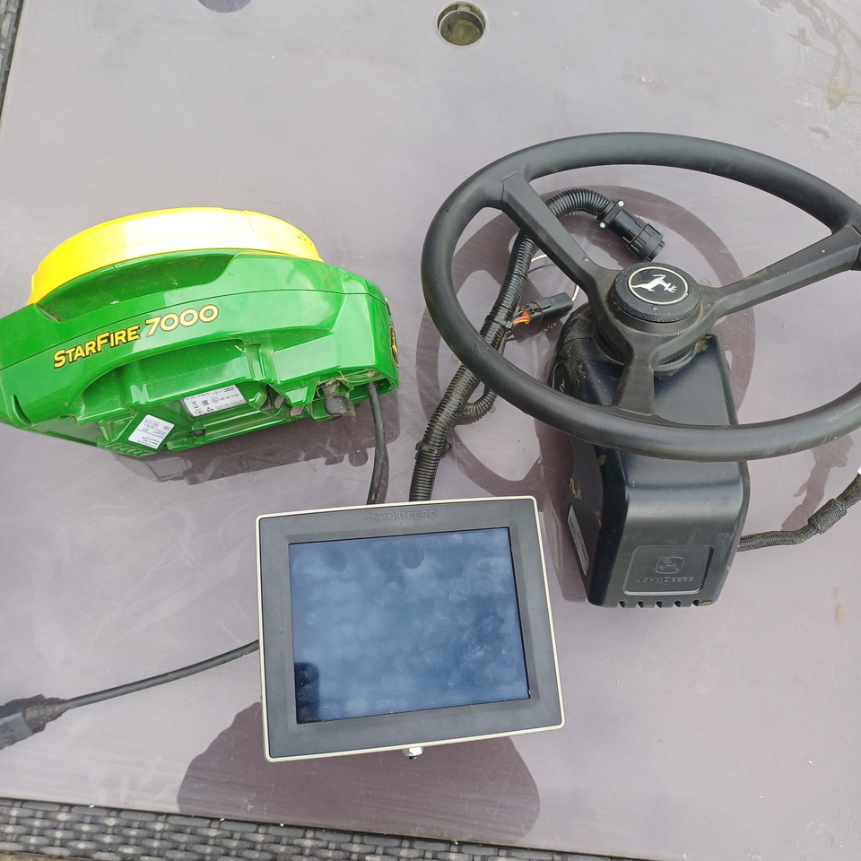 John Deere SF7000, 4240 screen + ATU300 wheel - نظام ملاحة - الآلات الزراعية: صورة 1 John Deere SF7000, 4240 screen + ATU300 wheel - نظام ملاحة - الآلات الزراعية: صورة 1