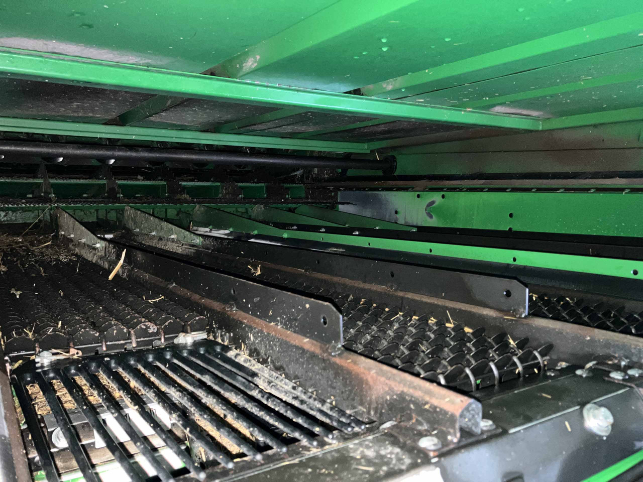 حصادة موحَّدة John Deere T670i HillMaster: صورة 16 حصادة موحَّدة John Deere T670i HillMaster: صورة 16