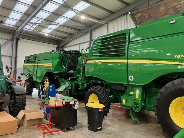 John Deere T670i - حصادة موحَّدة: صورة 5 John Deere T670i - حصادة موحَّدة: صورة 5