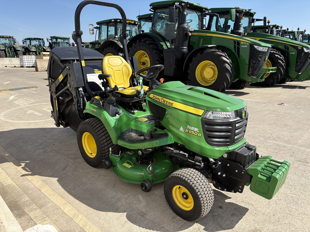 John Deere X950R Cut & Collect mower - جزازة أعشاب الحدائق: صورة 3 John Deere X950R Cut & Collect mower - جزازة أعشاب الحدائق: صورة 3