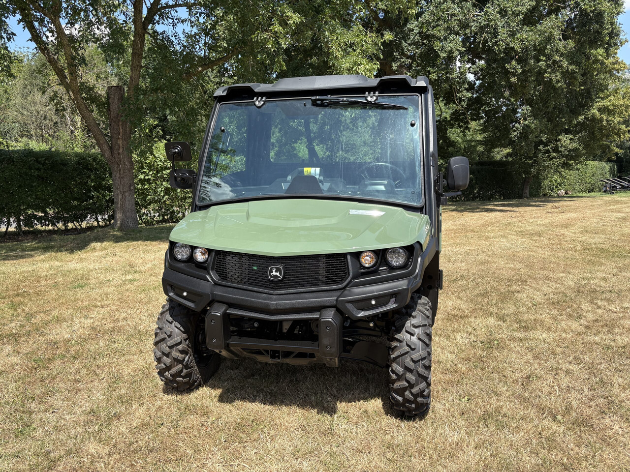 John Deere XUV875M Gator - مركبة لجميع التضاريس: صورة 2 John Deere XUV875M Gator - مركبة لجميع التضاريس: صورة 2