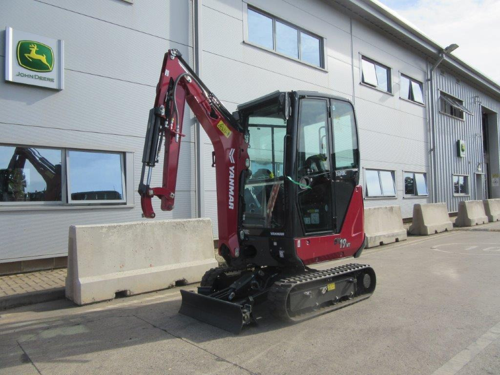 YANMAR SV19VT CAB - حفارة: صورة 1 YANMAR SV19VT CAB - حفارة: صورة 1