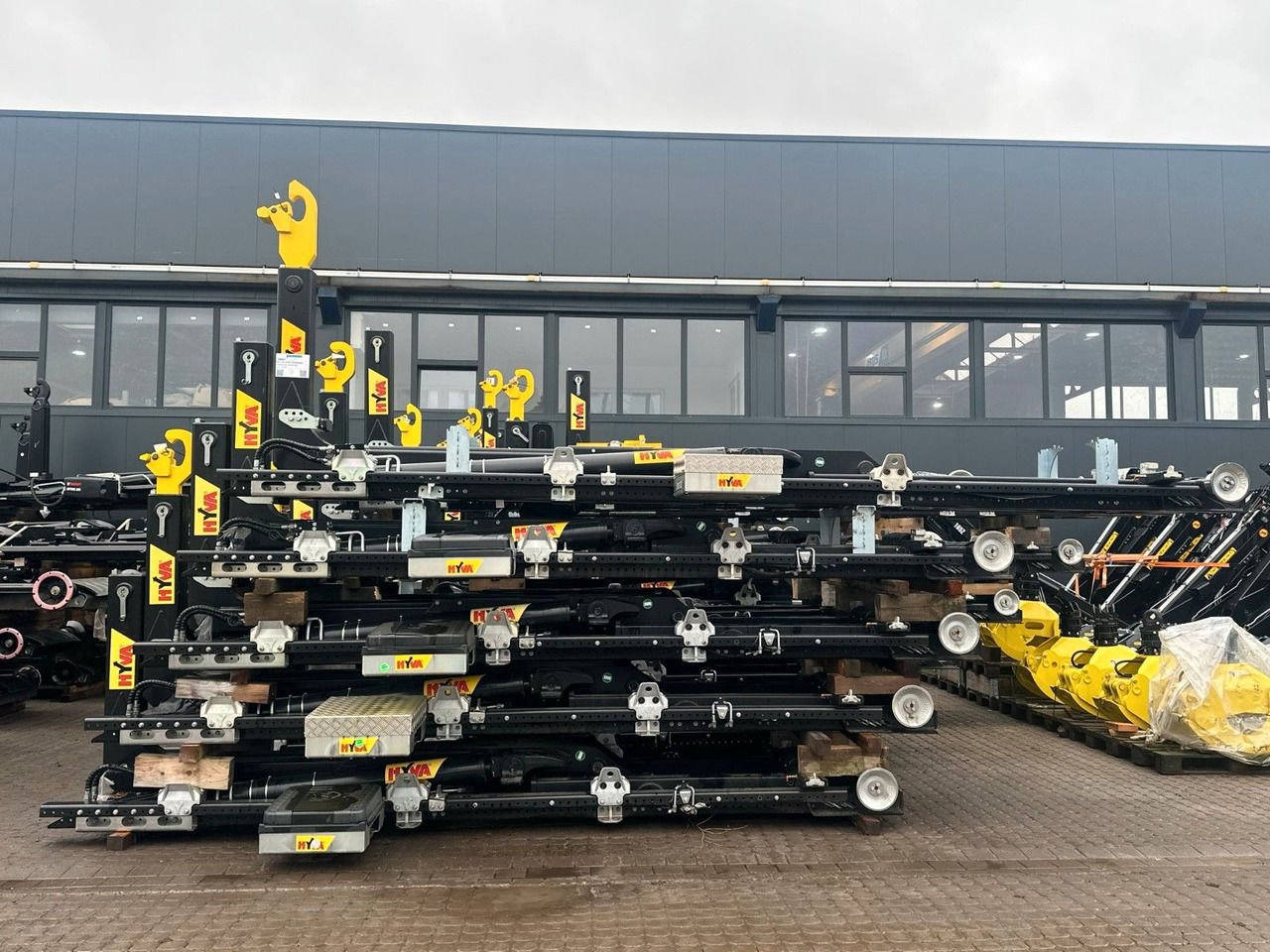 Hyva Abrollkipper Aufbauten 12ton 20ton 26ton - شاحنة ذات خطاف: صورة 2 Hyva Abrollkipper Aufbauten 12ton 20ton 26ton - شاحنة ذات خطاف: صورة 2