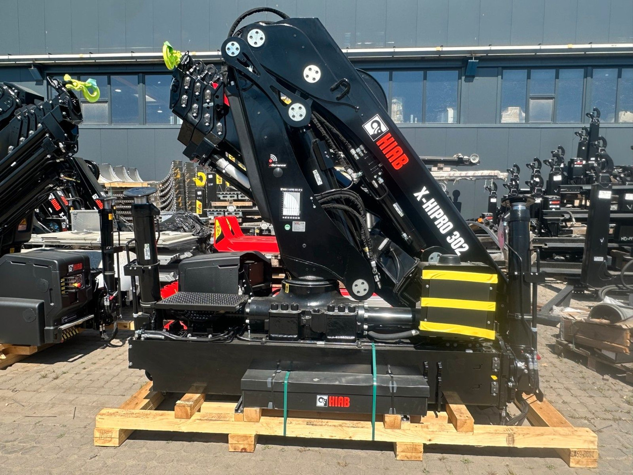 Kran HIAB X-HiPro 302 EP-5 - شاحنة كرين: صورة 1 Kran HIAB X-HiPro 302 EP-5 - شاحنة كرين: صورة 1