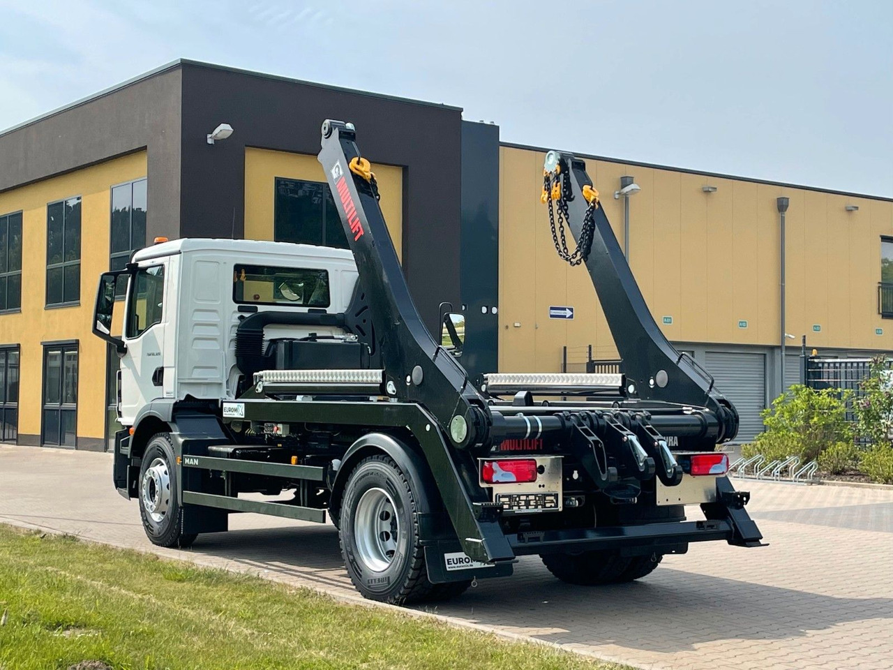 MAN TGM 18.320 4x2 Euro 6e Hiab Multilift Futura 12 - شاحنة قلاب, شاحنة كرين: صورة 4 MAN TGM 18.320 4x2 Euro 6e Hiab Multilift Futura 12 - شاحنة قلاب, شاحنة كرين: صورة 4