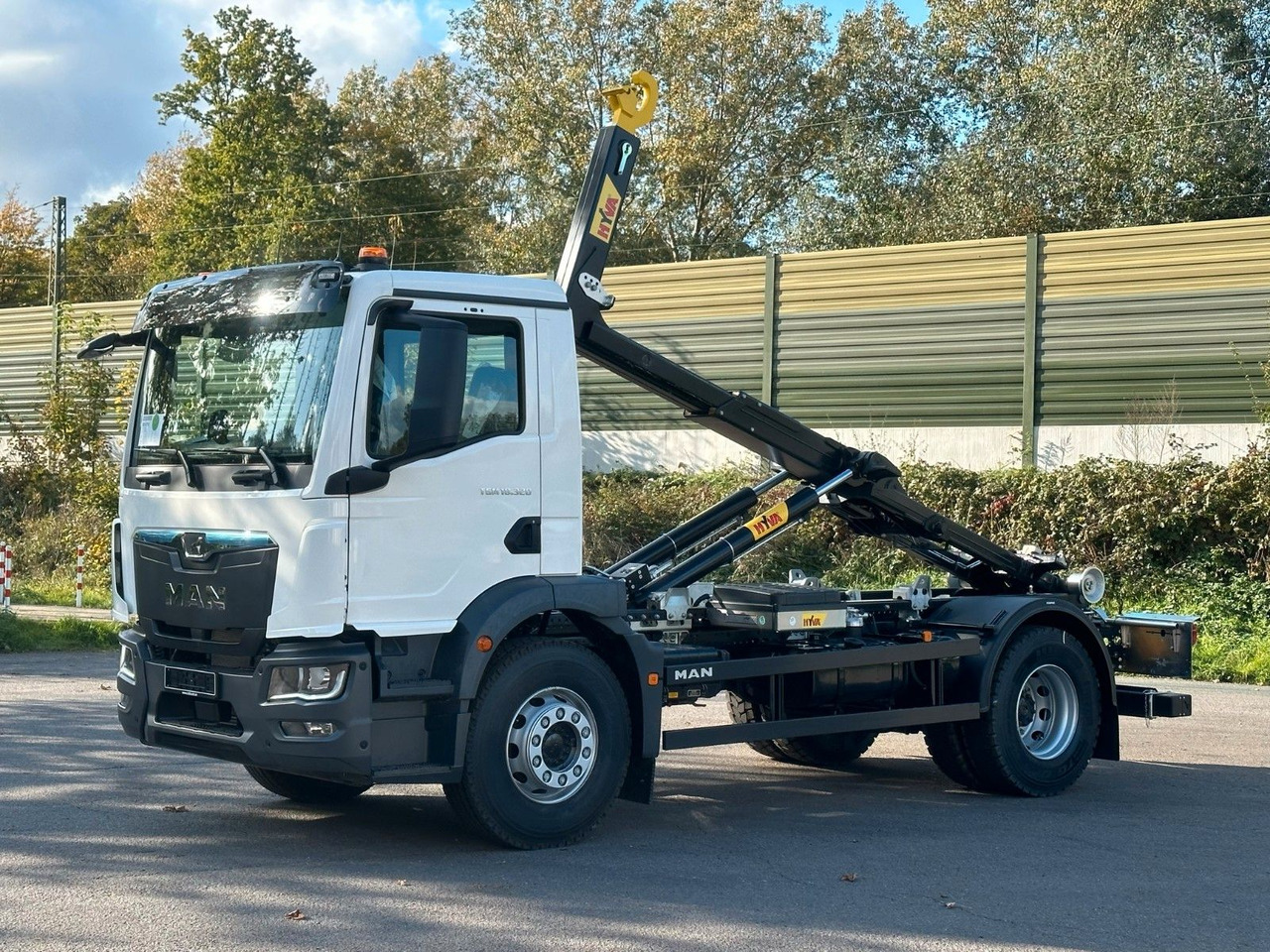 MAN TGM 18.320 4x2 Euro 6e Hyva 12-45 - شاحنة ذات خطاف, شاحنة كرين: صورة 2 MAN TGM 18.320 4x2 Euro 6e Hyva 12-45 - شاحنة ذات خطاف, شاحنة كرين: صورة 2