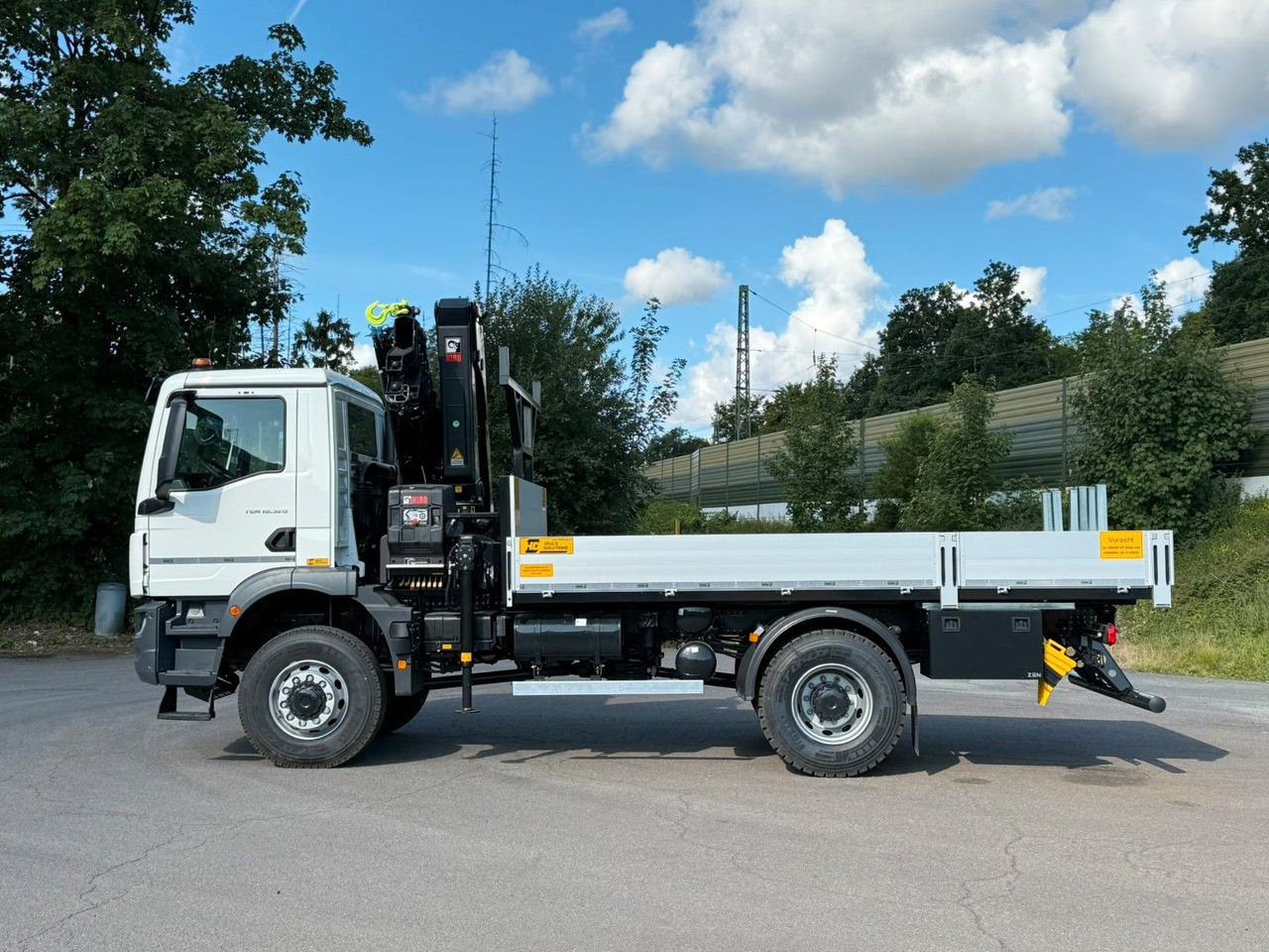 MAN TGM 18.320 4x4 Hiab 228-4 Kran - شاحنة كرين: صورة 4 MAN TGM 18.320 4x4 Hiab 228-4 Kran - شاحنة كرين: صورة 4
