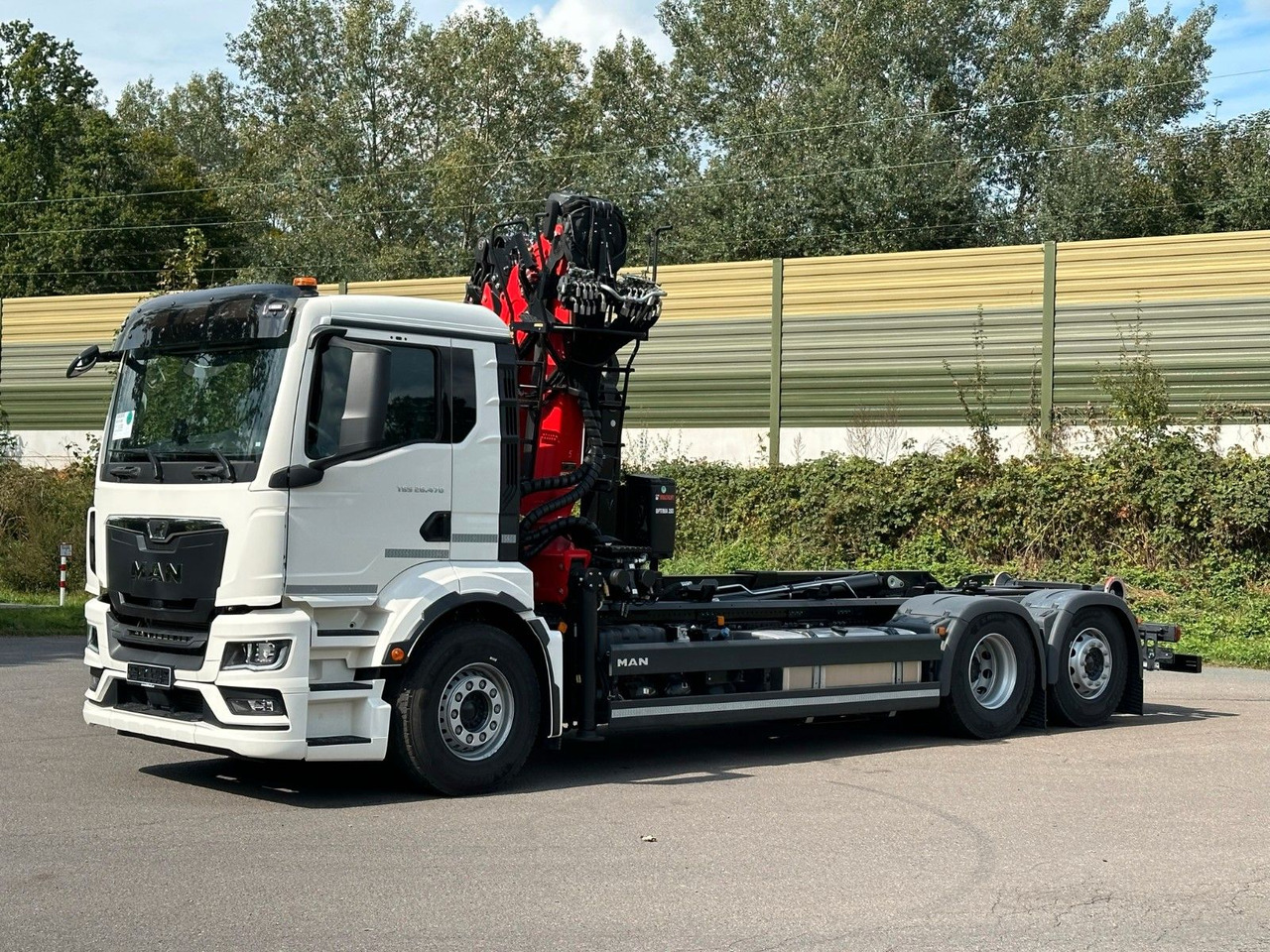 MAN TGS 26.470 6x2 Abrollkipper + Kran EPSILON - شاحنة ذات خطاف, شاحنة كرين: صورة 3 MAN TGS 26.470 6x2 Abrollkipper + Kran EPSILON - شاحنة ذات خطاف, شاحنة كرين: صورة 3