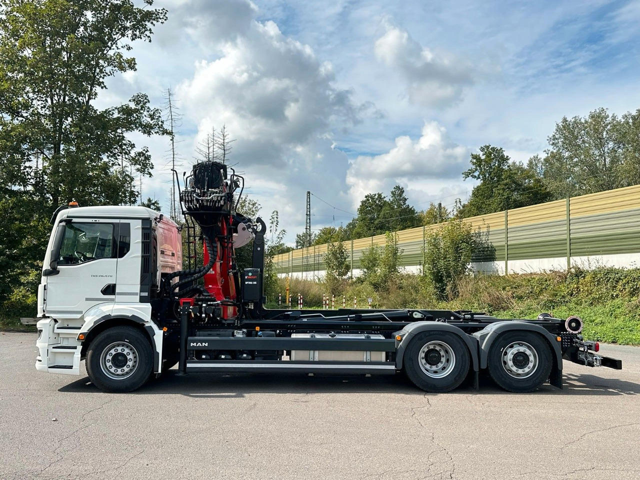 MAN TGS 26.470 6x2 Abrollkipper + Kran EPSILON - شاحنة ذات خطاف, شاحنة كرين: صورة 4 MAN TGS 26.470 6x2 Abrollkipper + Kran EPSILON - شاحنة ذات خطاف, شاحنة كرين: صورة 4