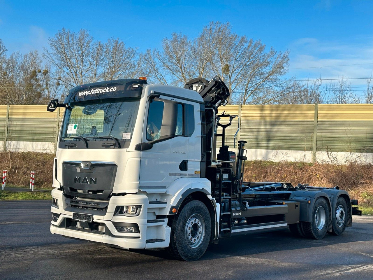MAN TGS 26.470 6x2 Abrollkipper + Kran Hiab 138-3 - شاحنة ذات خطاف, شاحنة كرين: صورة 2 MAN TGS 26.470 6x2 Abrollkipper + Kran Hiab 138-3 - شاحنة ذات خطاف, شاحنة كرين: صورة 2