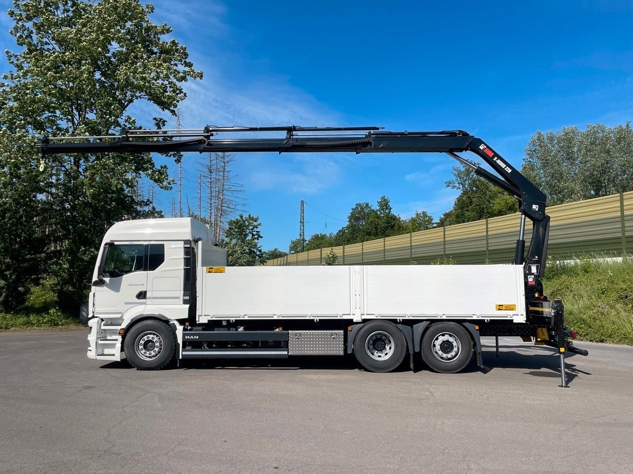MAN TGS 26.480 6X2 Euro6 Retarder HIAB 228 - 4 - شاحنات مسطحة, شاحنة كرين: صورة 3 MAN TGS 26.480 6X2 Euro6 Retarder HIAB 228 - 4 - شاحنات مسطحة, شاحنة كرين: صورة 3