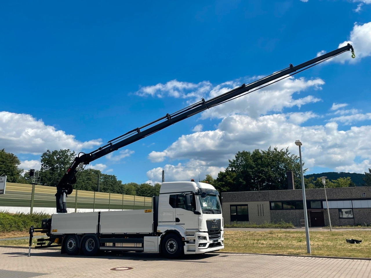 MAN TGS 26.480 /6X2 Euro6 Retarder HIAB 228 - 6 - شاحنات مسطحة, شاحنة كرين: صورة 1 MAN TGS 26.480 /6X2 Euro6 Retarder HIAB 228 - 6 - شاحنات مسطحة, شاحنة كرين: صورة 1