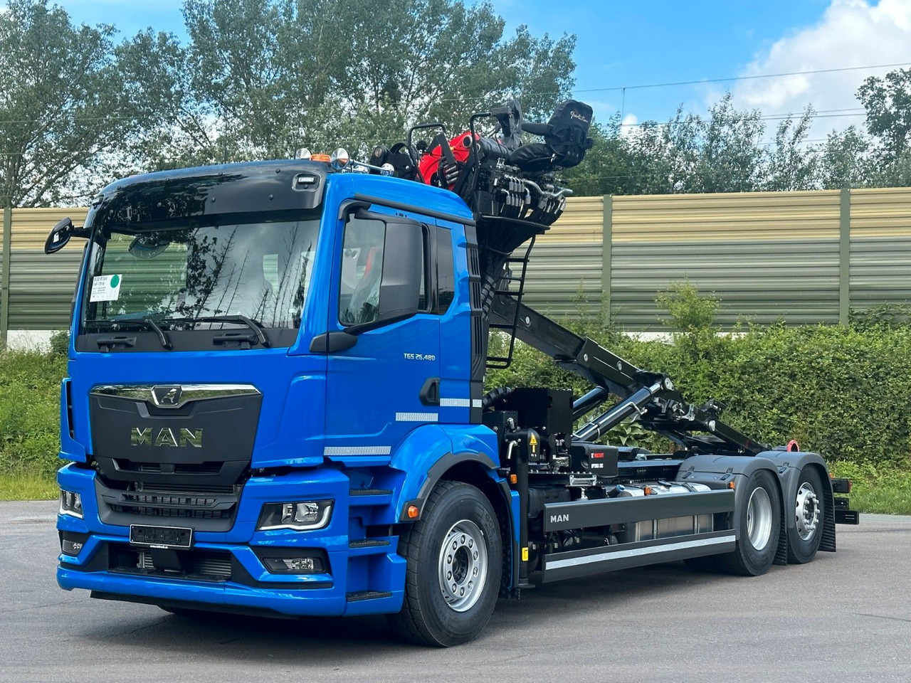 MAN TGS 26.480 6x2 Abrollkipper + Kran EPSILON - شاحنة ذات خطاف, شاحنة كرين: صورة 2 MAN TGS 26.480 6x2 Abrollkipper + Kran EPSILON - شاحنة ذات خطاف, شاحنة كرين: صورة 2