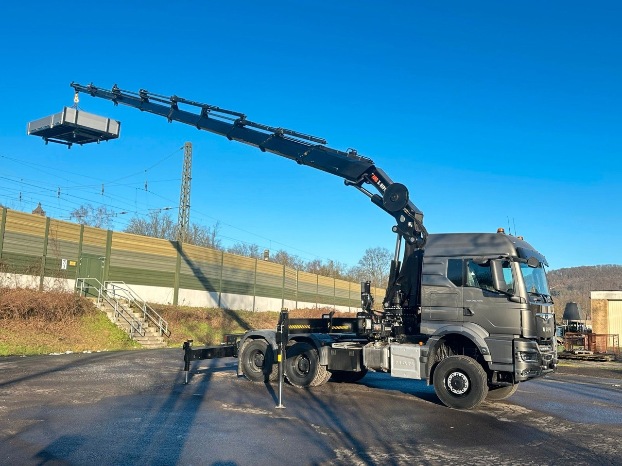 MAN TGS 26.520 6x6 Kran HIAB X-HIPRO 548E-8 - وحدة جر: صورة 2 MAN TGS 26.520 6x6 Kran HIAB X-HIPRO 548E-8 - وحدة جر: صورة 2
