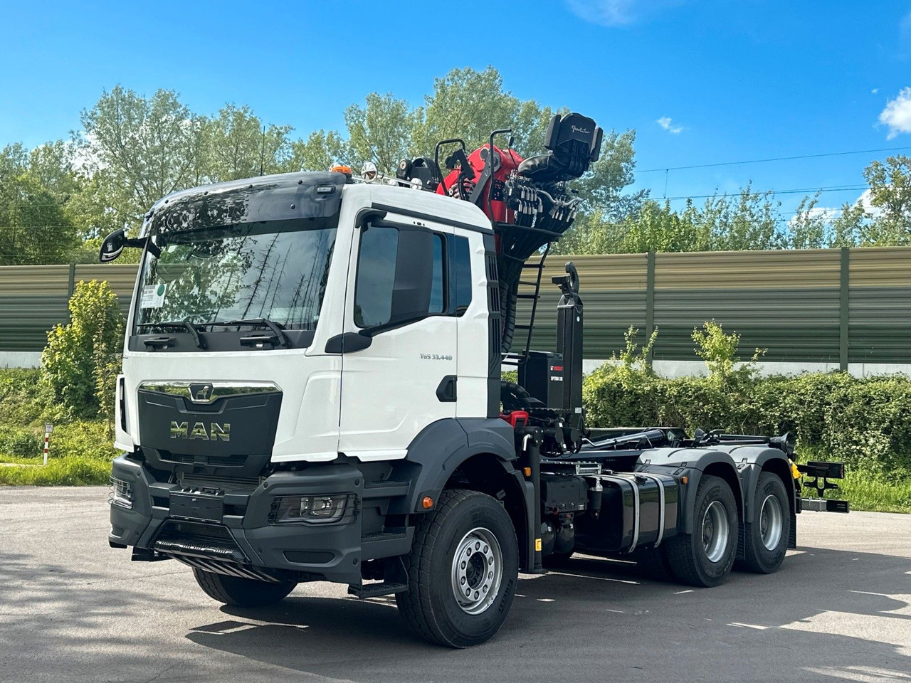 MAN TGS 33.440 6x4 Epsilon 170Z MultiLift 20s56 - شاحنة ذات خطاف, شاحنة كرين: صورة 2 MAN TGS 33.440 6x4 Epsilon 170Z MultiLift 20s56 - شاحنة ذات خطاف, شاحنة كرين: صورة 2
