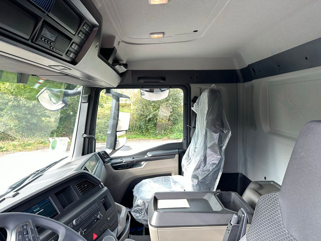 MAN TGS 33.440 6x4 Euro6e Saug- und Spülkombi - شاحنة الشفط: صورة 3 MAN TGS 33.440 6x4 Euro6e Saug- und Spülkombi - شاحنة الشفط: صورة 3