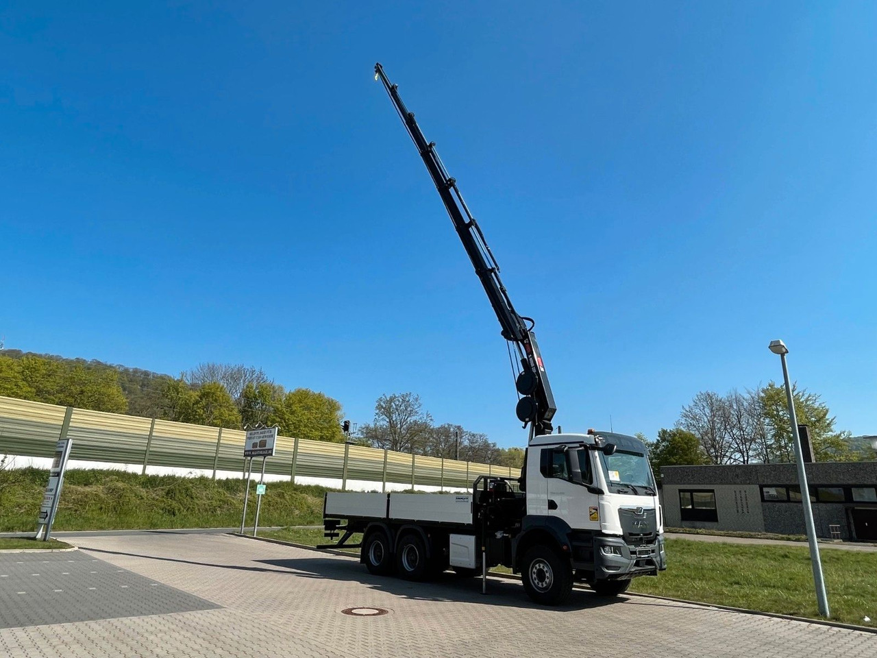 MAN TGS 33.440 6x4 HIAB 228-6 - شاحنة كرين: صورة 2 MAN TGS 33.440 6x4 HIAB 228-6 - شاحنة كرين: صورة 2