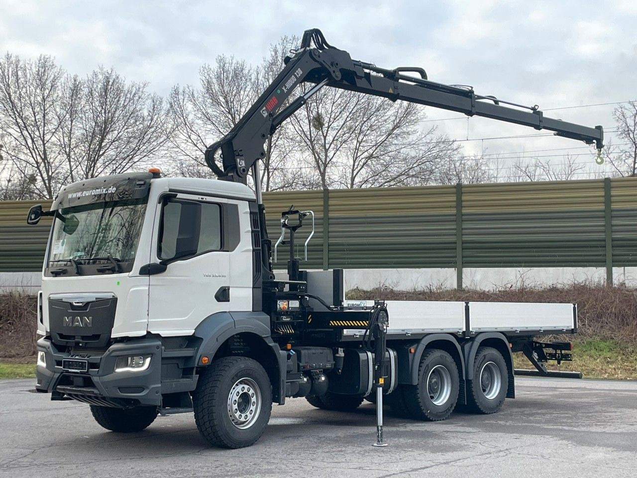 MAN TGS 33.440 6x4 Kran HIAB 138-3 - شاحنة كرين: صورة 1 MAN TGS 33.440 6x4 Kran HIAB 138-3 - شاحنة كرين: صورة 1
