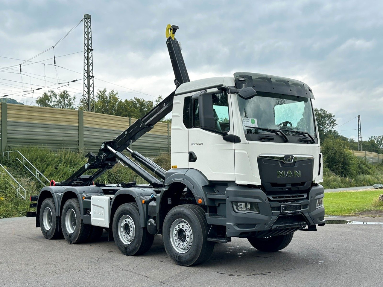 MAN TGS 35.520 8x4 Euro6e MultiLift 25s59 - شاحنة ذات خطاف: صورة 1 MAN TGS 35.520 8x4 Euro6e MultiLift 25s59 - شاحنة ذات خطاف: صورة 1