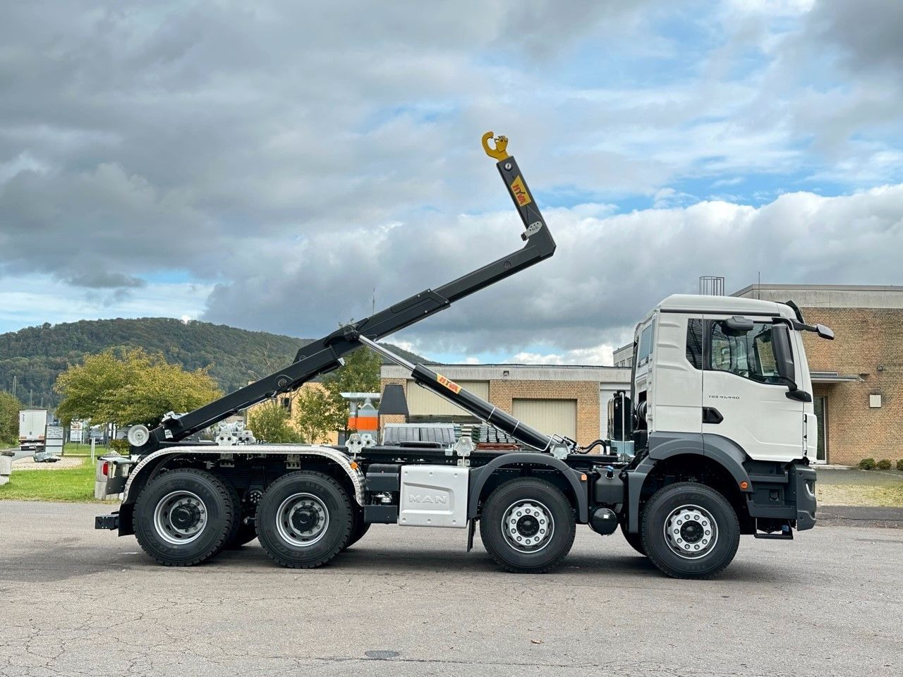 شاحنة ذات خطاف MAN TGS 41.440 8x4 Euro6e Hyva 26-55 Abrollkipper: صورة 14
