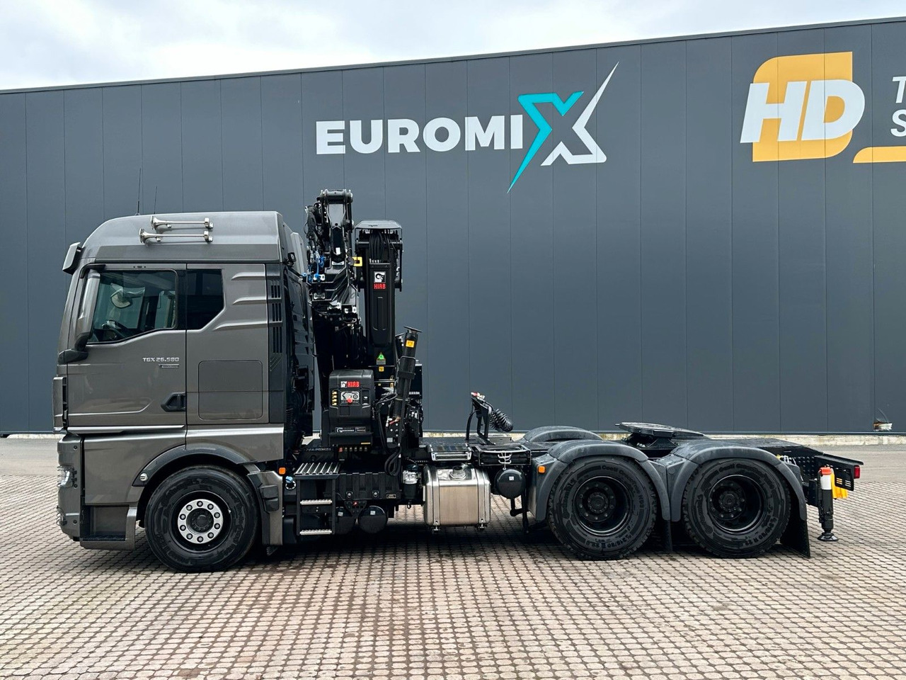 MAN TGX 26.580 6x4 Kran Hiab 302-6 + Jib-4 - وحدة جر: صورة 4 MAN TGX 26.580 6x4 Kran Hiab 302-6 + Jib-4 - وحدة جر: صورة 4