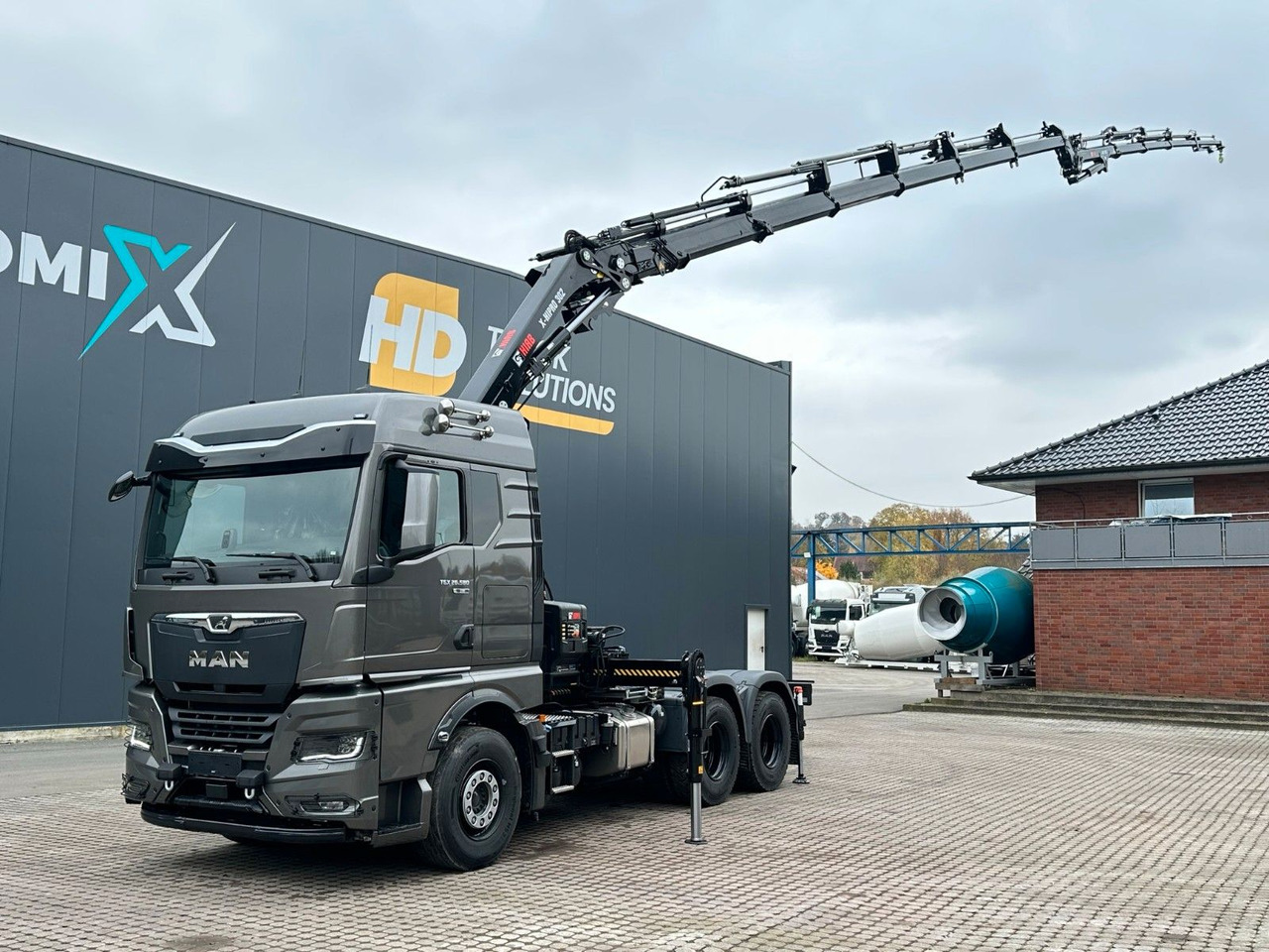 MAN TGX 26.580 6x4 Kran Hiab 302-6 + Jib-4 - شاحنة كرين: صورة 2 MAN TGX 26.580 6x4 Kran Hiab 302-6 + Jib-4 - شاحنة كرين: صورة 2
